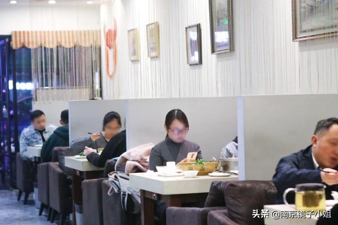 哥妹快见异性最新相册与小巷深处的特色小店探秘